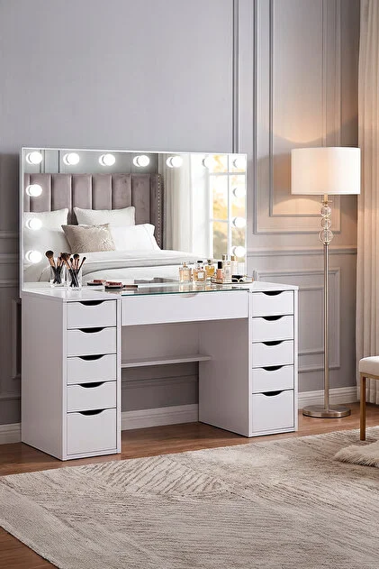 IKEA makyaj masası montajı